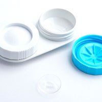 Productos de mantenimiento de lentes de contacto